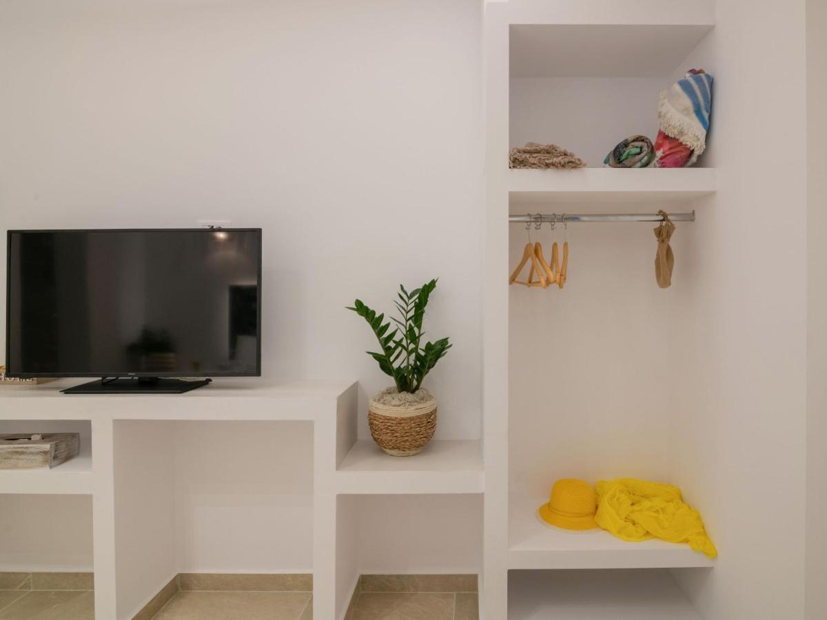 לגאנאס Suncourt Lux Rooms מראה חיצוני תמונה